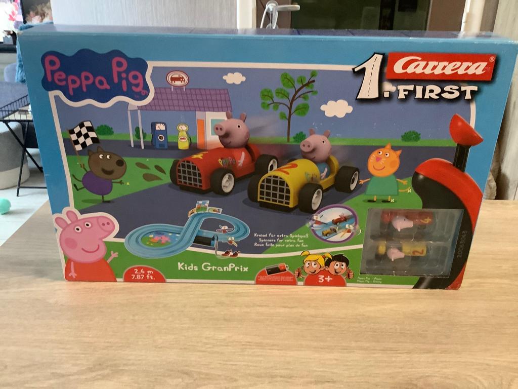 Premier circuit de Peppa Pig 1 (Nouveau), Enfants & Bébés, Neuf, Enlèvement ou Envoi, Carrera, Circuit
