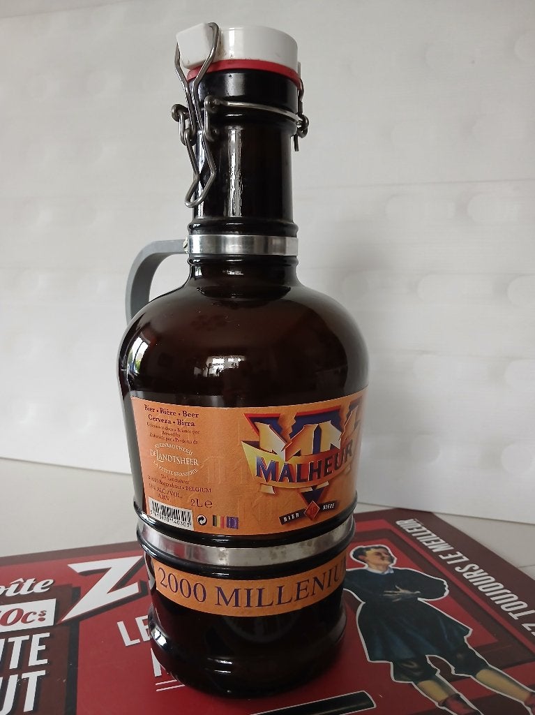 Malheur Millennium fles 2L met beugelsluiting, Verzamelen, Ophalen of Verzenden