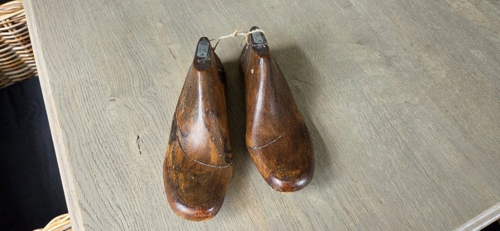 antieke houten schoenleest, Ophalen