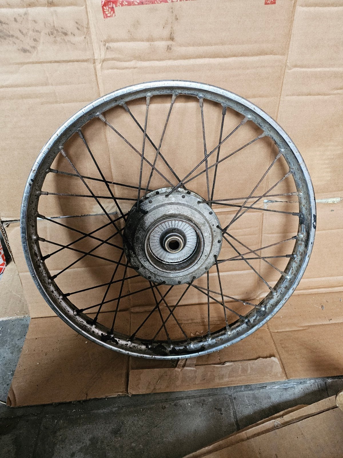 Honda Camino Achter Spaakwiel, Ophalen
