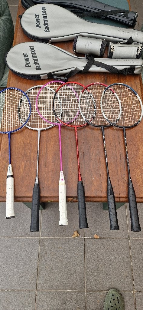 Badminton sets, Sports & Fitness, Badminton, Enlèvement, Comme neuf, Raquette(s)