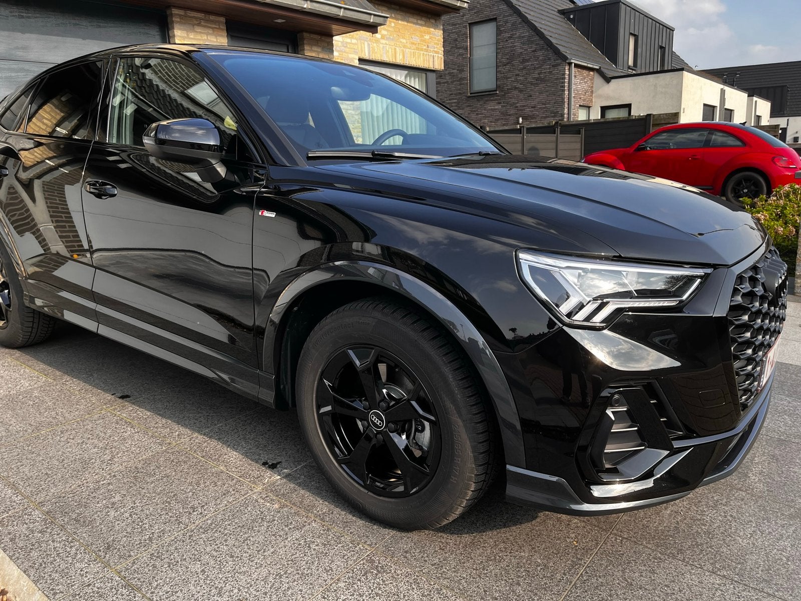Audi Q3 Sportback Édition Business S Line 35 TFSI, Autos, Audi, Cuir, Achat, Particulier, Peinture métallisée