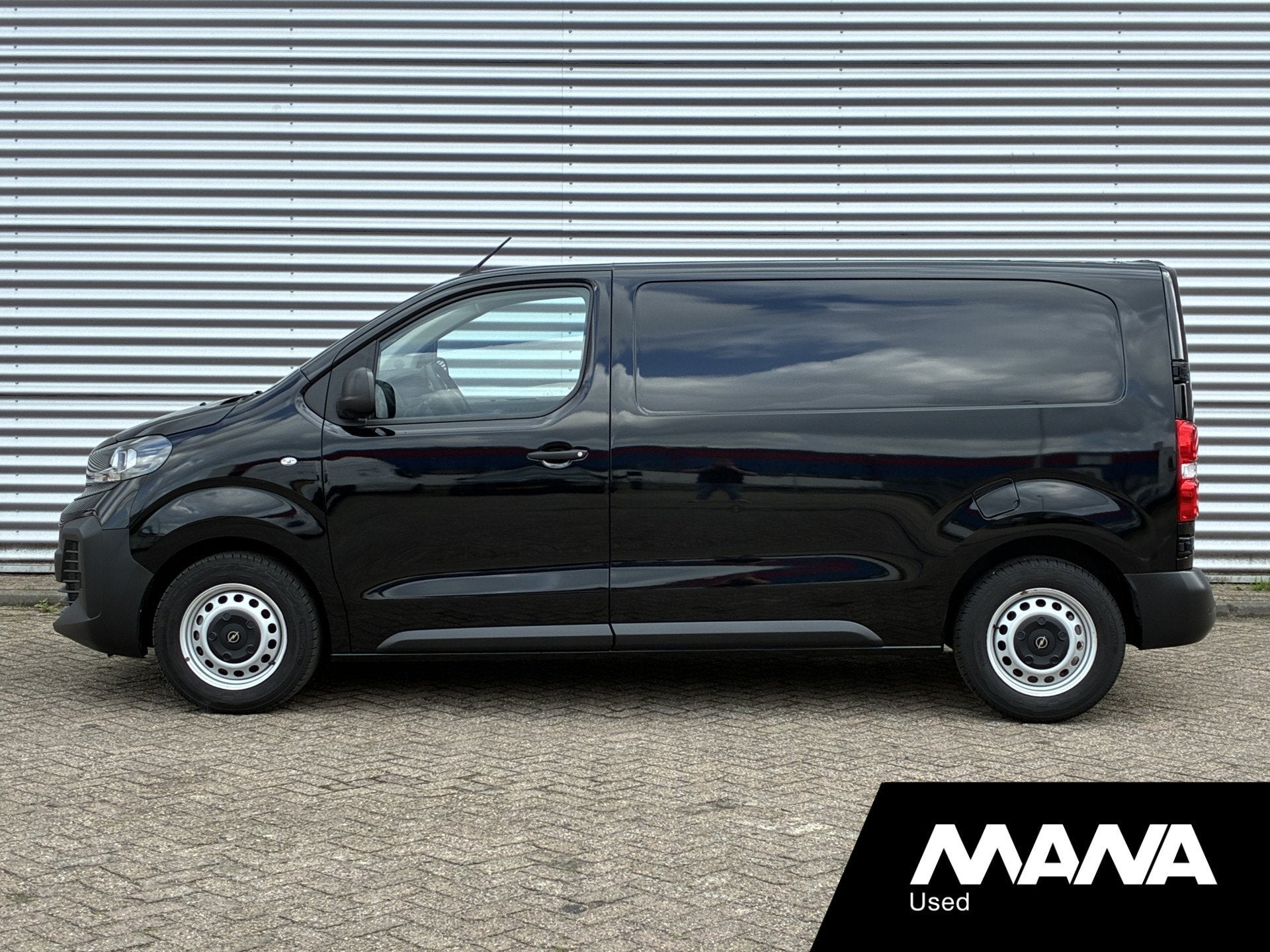 Opel Vivaro 2.0 BlueHDi 145 S&S L2 Automaat Cruise Airco Sen, 145 ch, Entreprise, 3 places, Noir