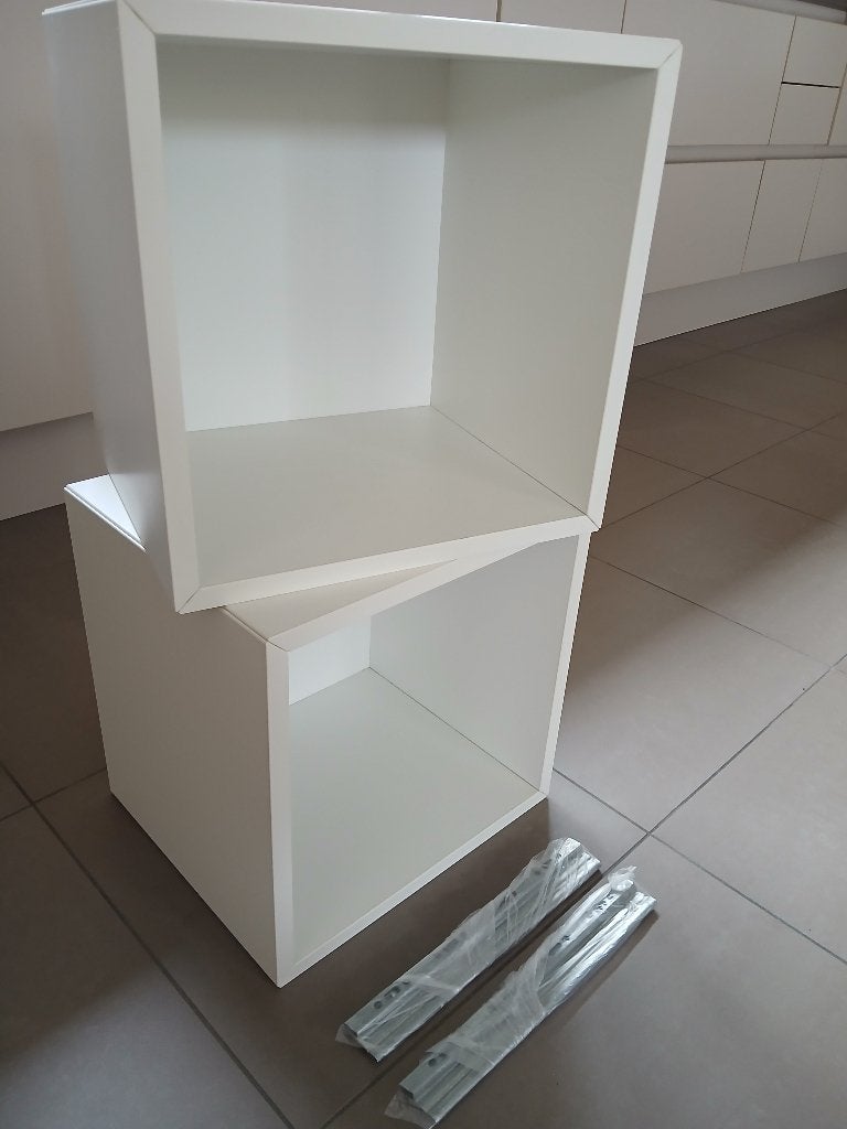 Hangkast X2 / Nachtkast X2 (prijs = per 2 !!), Antiek en Kunst, Antiek | Meubels | Kasten, Ophalen