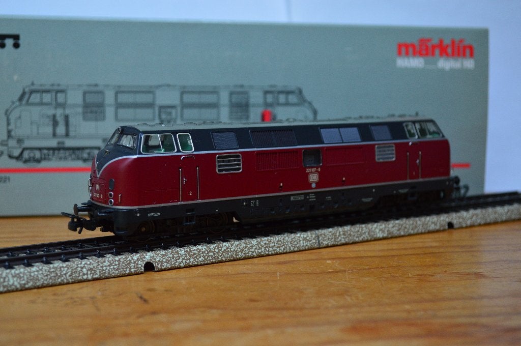 Märklin 3882 : HAMO version DIGITAL V200 nouvelle, Neuf, Enlèvement ou Envoi, Courant continu, Märklin