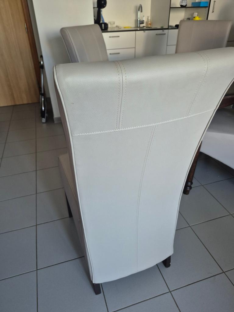 Stoelen, Ophalen