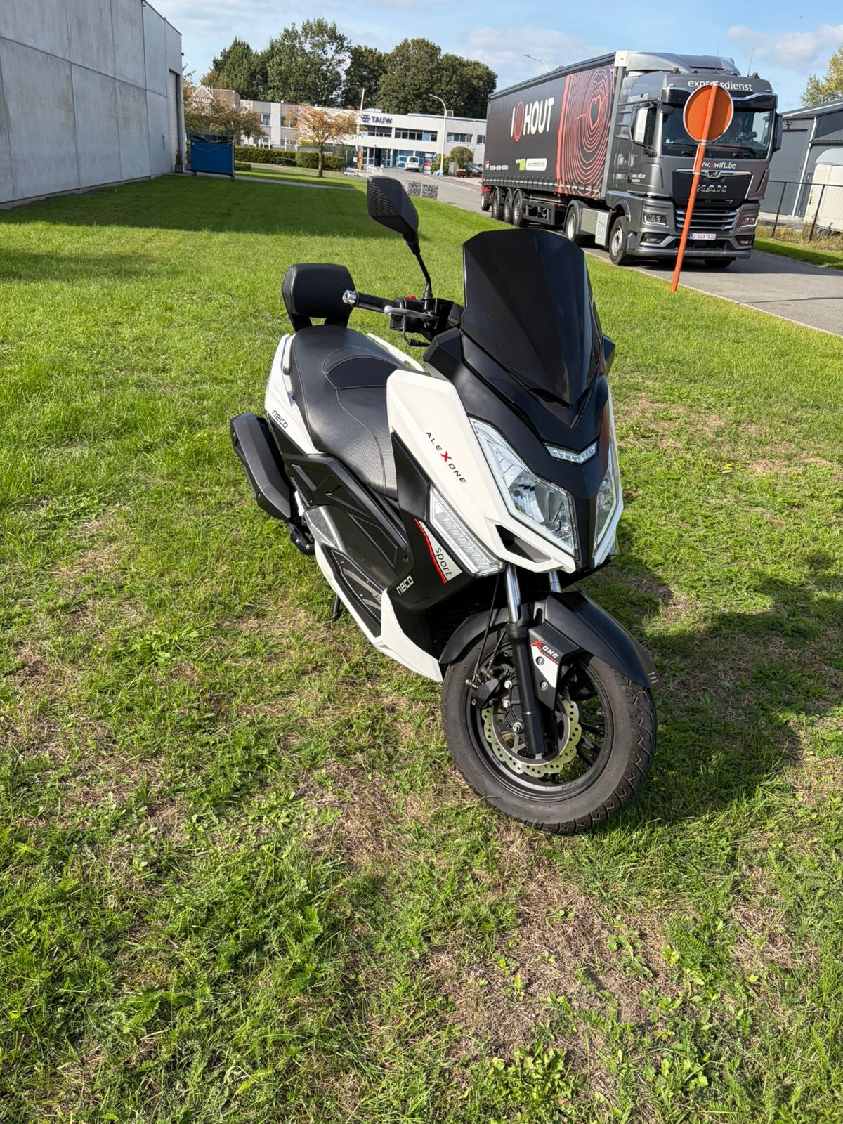 Alexone 125cc te koop, Enlèvement ou Envoi, 125 cm³, Comme neuf, Essence