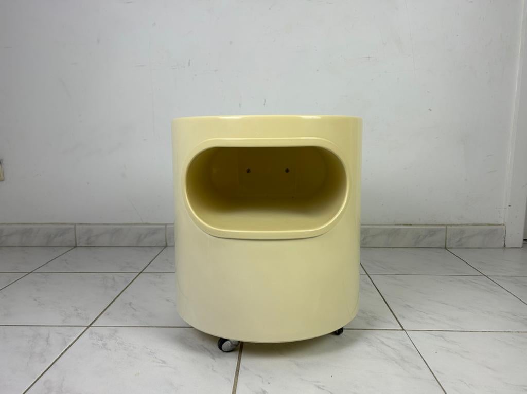 Vintage space age bijzettafel Artemide Giano-Giano-Vano, Enlèvement ou Envoi, Rond, Moins de 55 cm, Synthétique