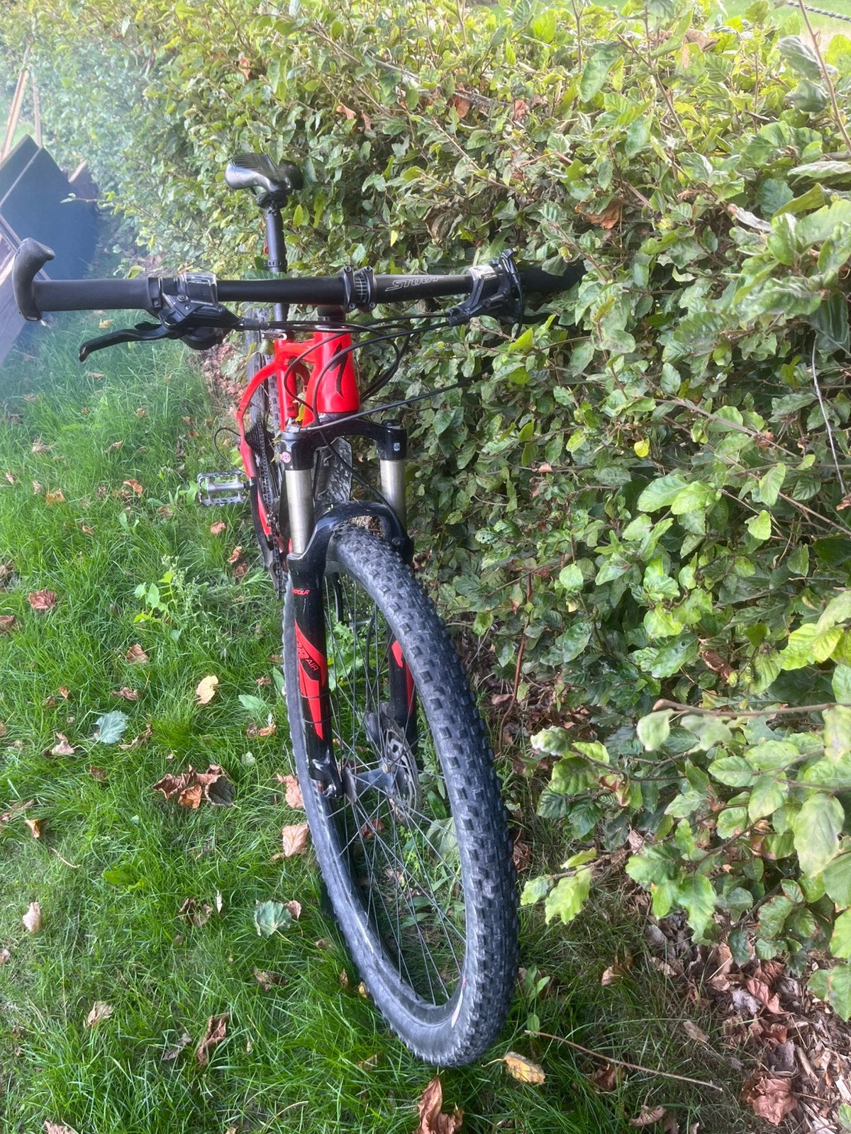 Specialized Rockhopper, Vering, 49 tot 53 cm, Zo goed als nieuw, 15 tot 20 versnellingen