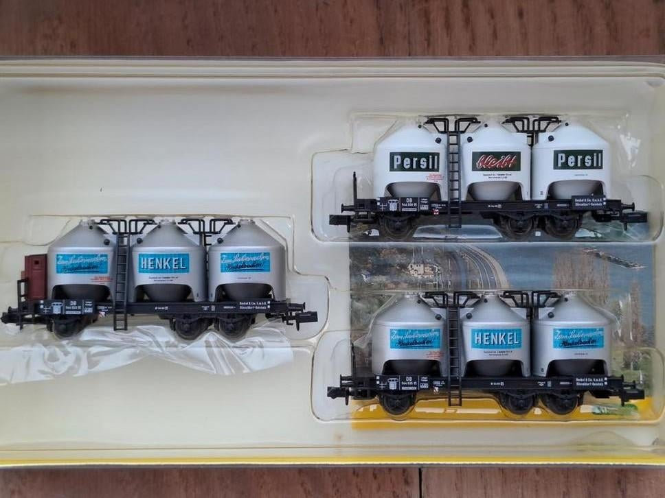 Lot rare de 3 camions-silo Henkel à 3 essieux Minitrix 15190, Enlèvement ou Envoi