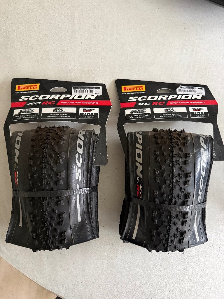 VTT Pirelli Scorpion XC RC 29x2,20" - set de 2 pneus - neuf, Neuf, Caoutchouc, Pneu, Enlèvement