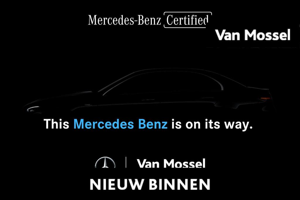 Mercedes-Benz CLE 200 AMG Line Coupé + LEDER + PANO DAK + B, Auto's, Automaat, 4 zetels, Beige, 4 cilinders