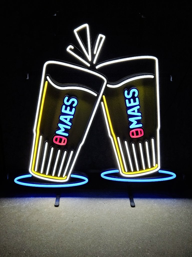Enseigne lumineuse Alken Maes, Enlèvement