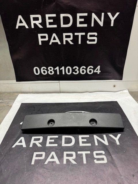 Mercedes A Klasse W176 Kentekenplaathouder Voor A1768850081, Autos : Pièces & Accessoires, Utilisé, -, -, Enlèvement ou Envoi