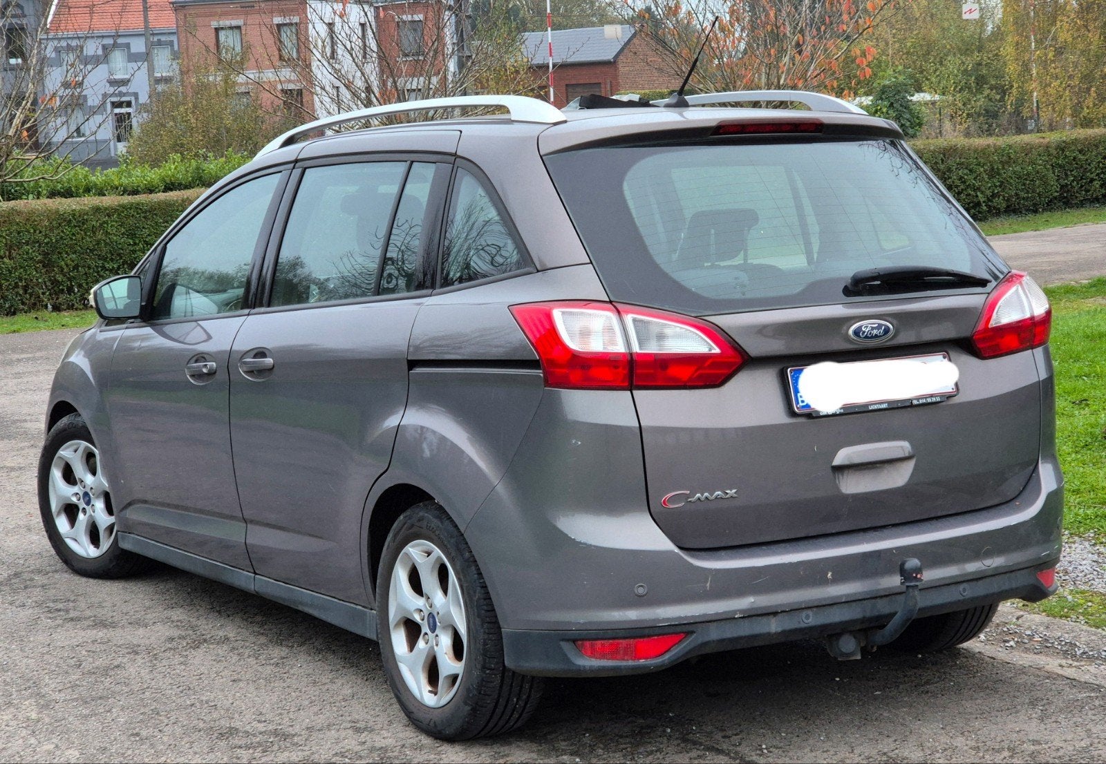 Ford grand c max 16tdci 195mkm 7places 3999€, Autos, Euro 5, 7 places, Boîte manuelle, 5 portes