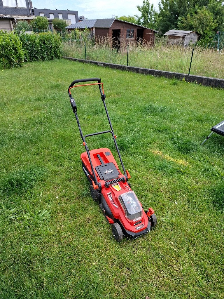 Tondeuse électrique POWERPLUS – Sans fil – 40V, Gebruikt, Accu-grasmaaier, Ophalen of Verzenden, Opvangbak