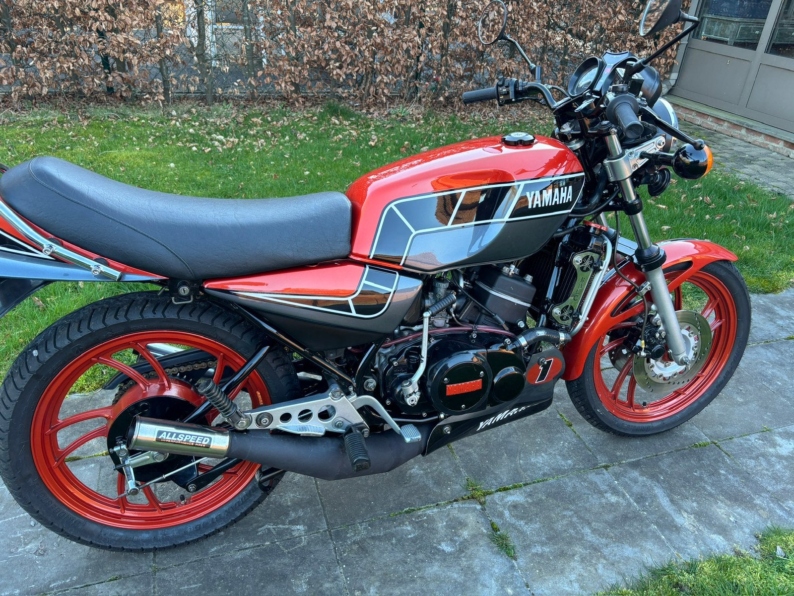 Oldtimer Yamaha  RD350LC 4L0 1982 in  nieuwstaat, 2 cilinders, Occasion, Meer dan 35 kW, 349 cc
