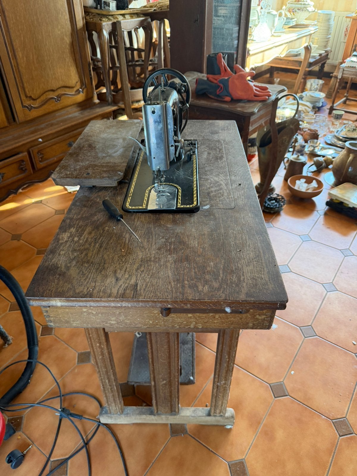 Oude naaimachine, Ophalen