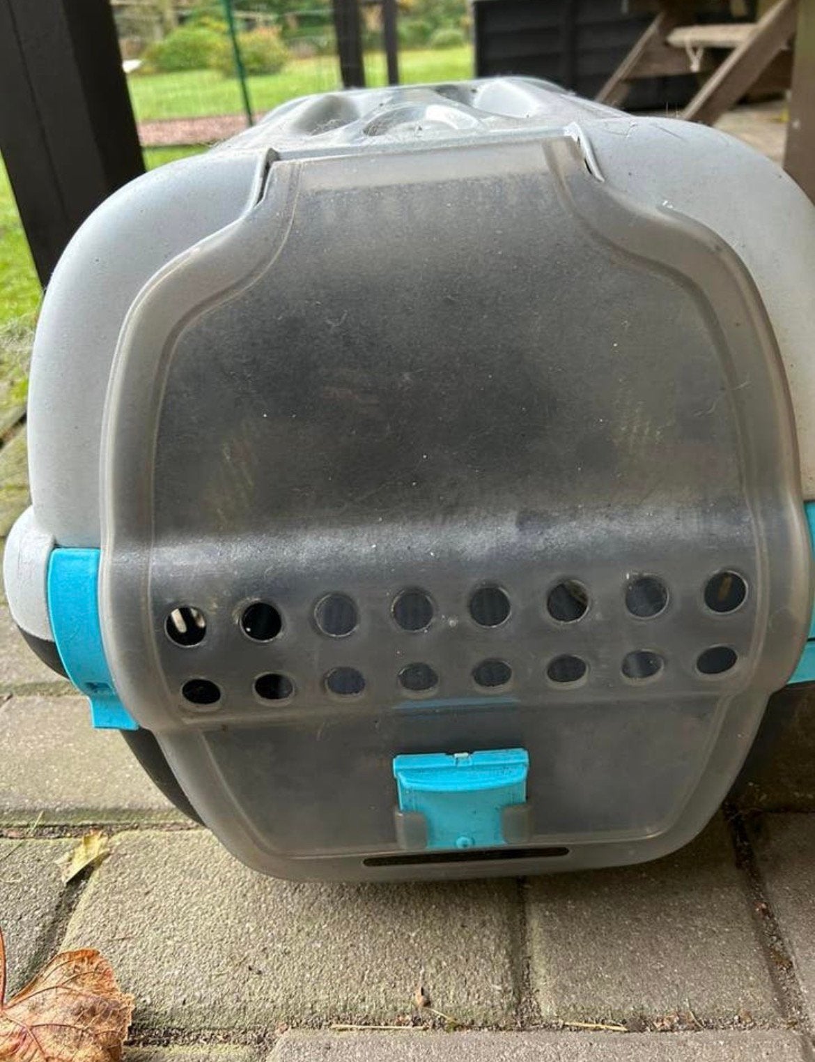 Katten of konijnen transportbak, Ophalen, Zo goed als nieuw