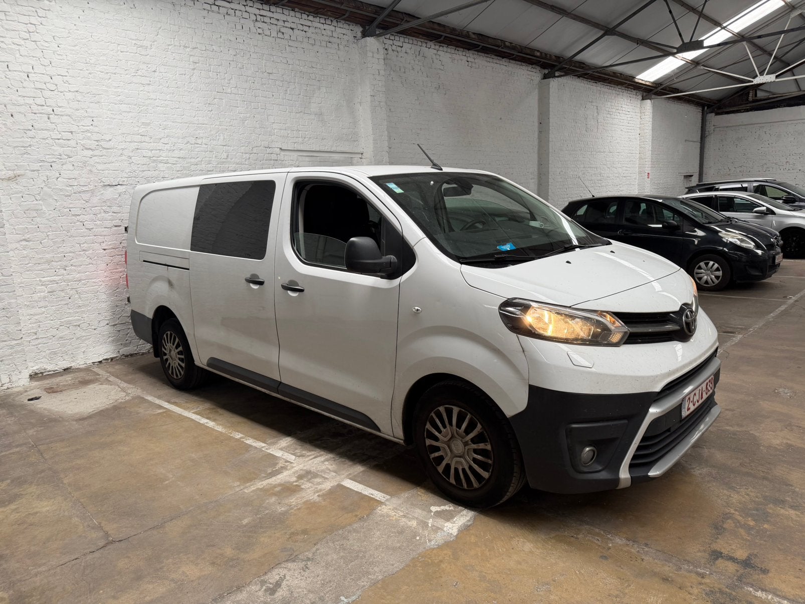 Toyota Proace 2.0D-4D 2022 6pl., Euro 6, 4 cilinders, Wit, Bedrijf