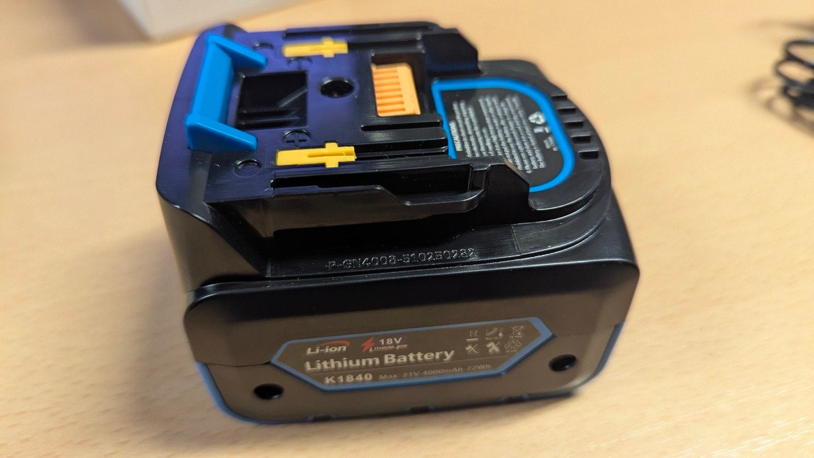 Makita batterij BL1850B met lader, Doe-het-zelf en Bouw, Gereedschap | Machine-onderdelen en Toebehoren, Ophalen