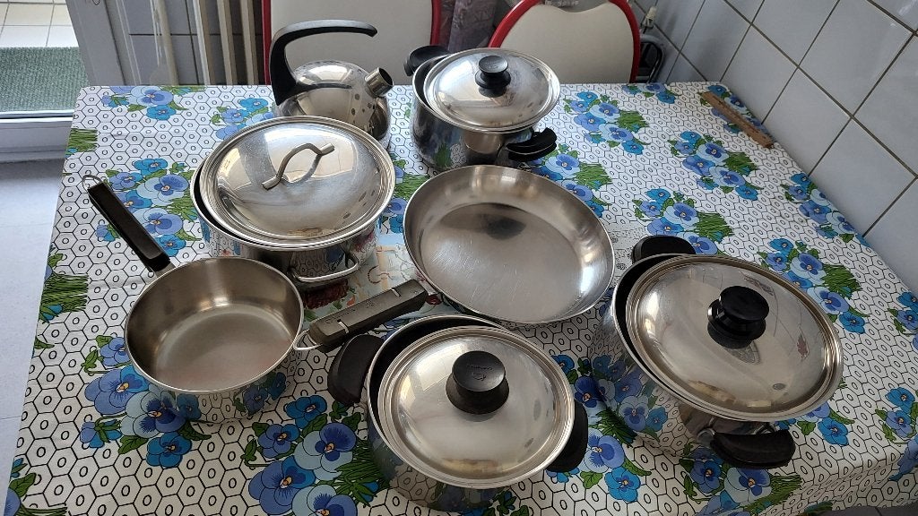 Set van 6 kookpotten Lagostina en 1 waterketel, Huis en Inrichting, Keuken | Potten en Pannen, Ophalen, Gebruikt, Aluminium, Kookpan