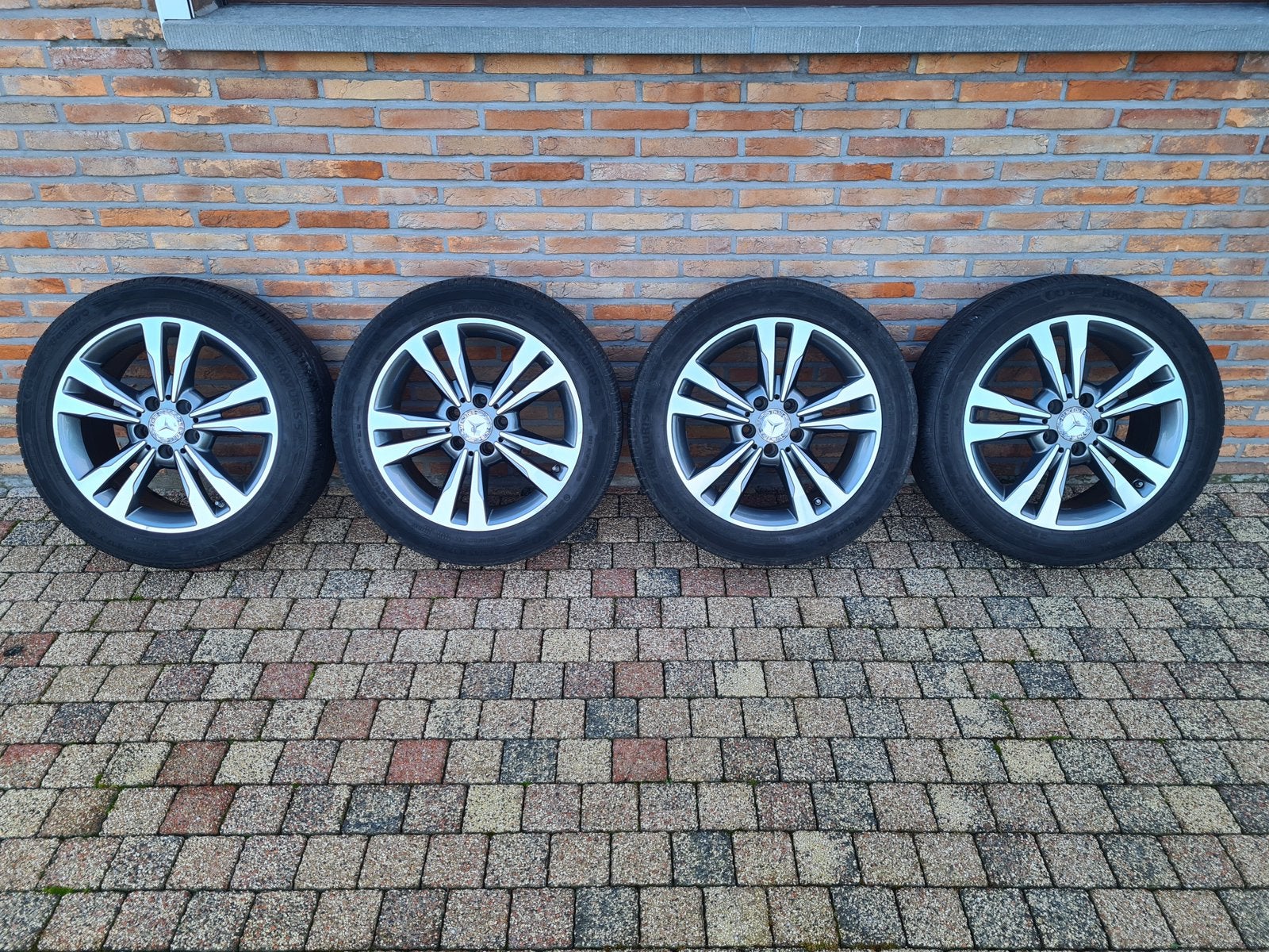 Originele Mercedes banden en velgen E Klasse W212 W213, Auto-onderdelen, Ophalen, Overige, Gebruikt, Banden en Velgen