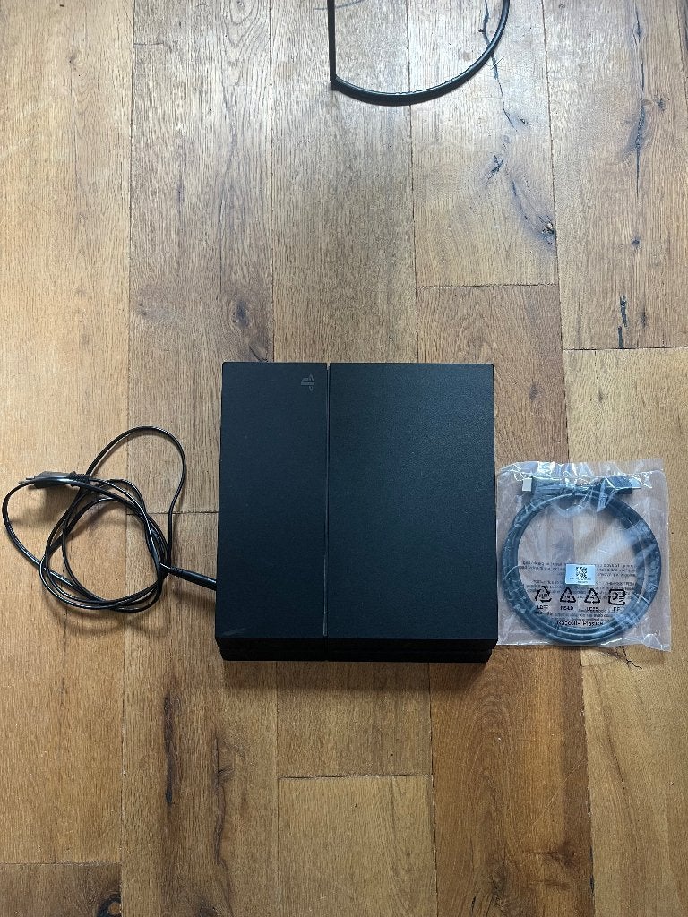 PS4 Original 1 To avec câble d'alimentation et câble HDMI, Utilisé, 1 TB, Original, Sans contrôleur