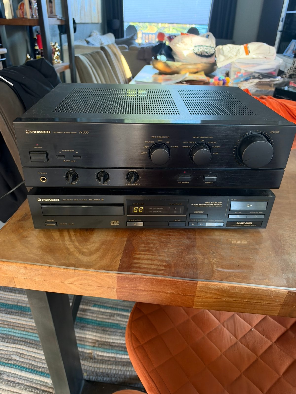 Pioneer A-335 Versterker & PD-4050 CD-speler Set, TV, Hi-fi & Vidéo, Enlèvement ou Envoi, Comme neuf, Lecteur CD, Pioneer