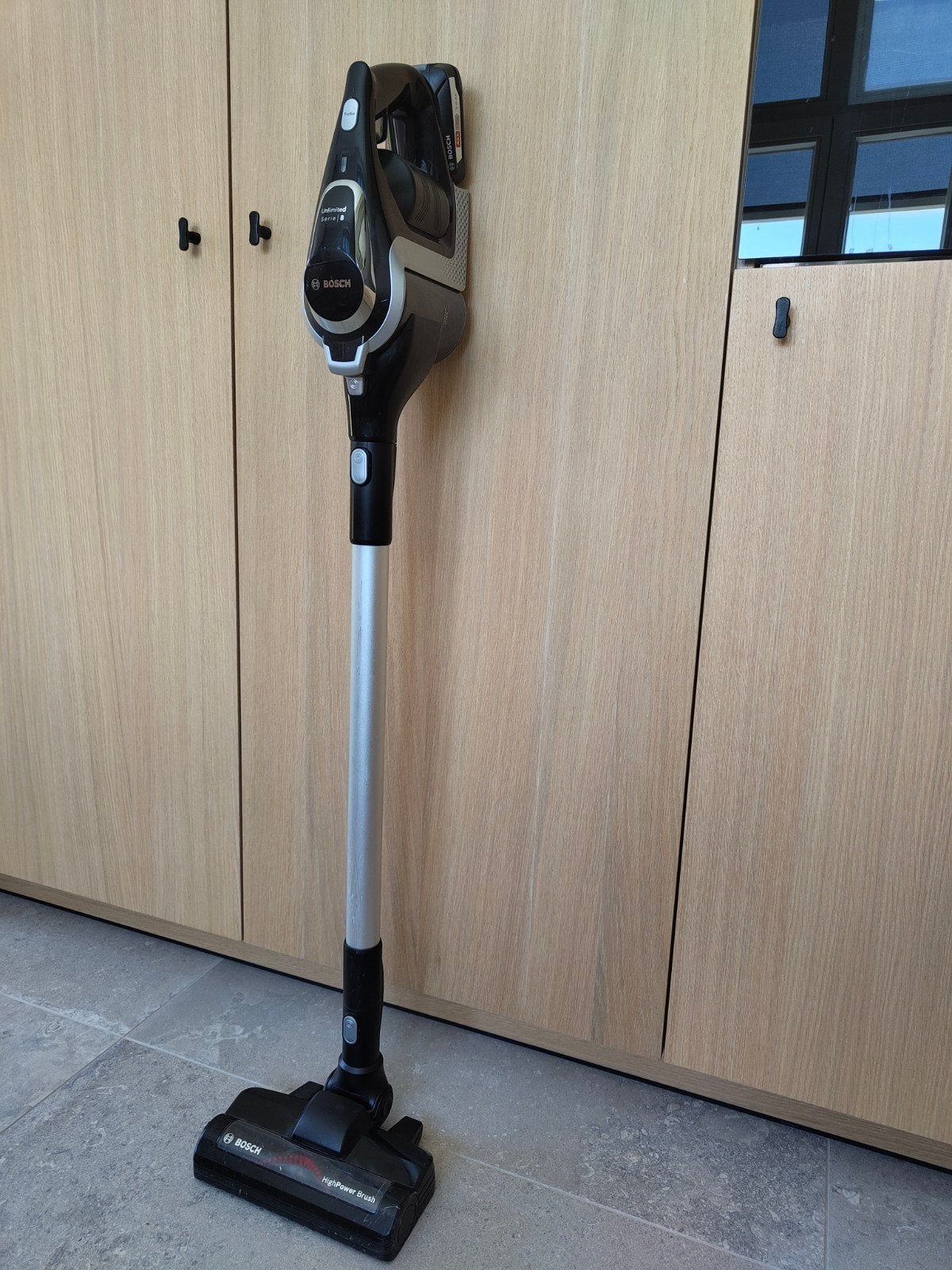 Bosch unlimited serie 8 Accu steelstofzuiger met reservoir, Ophalen, Bosch, Geschikt voor harde vloeren, Zo goed als nieuw