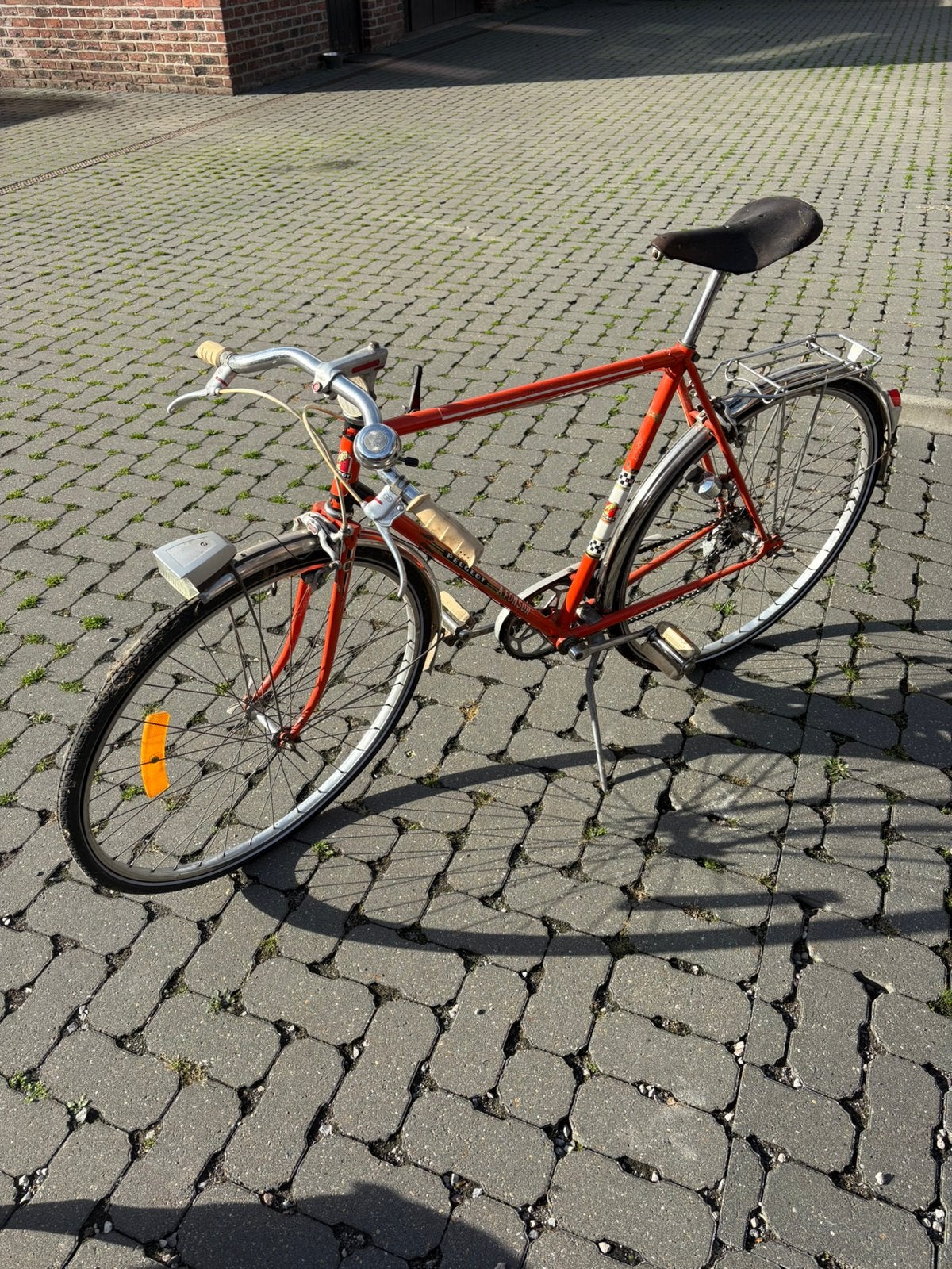 Retro stadsfiets merk Peugeot, Ophalen
