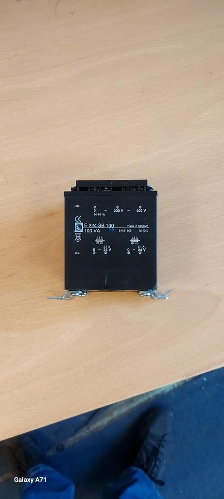 Nouveau Transformateur à vendre, Hobby & Loisirs créatifs, Composants électroniques