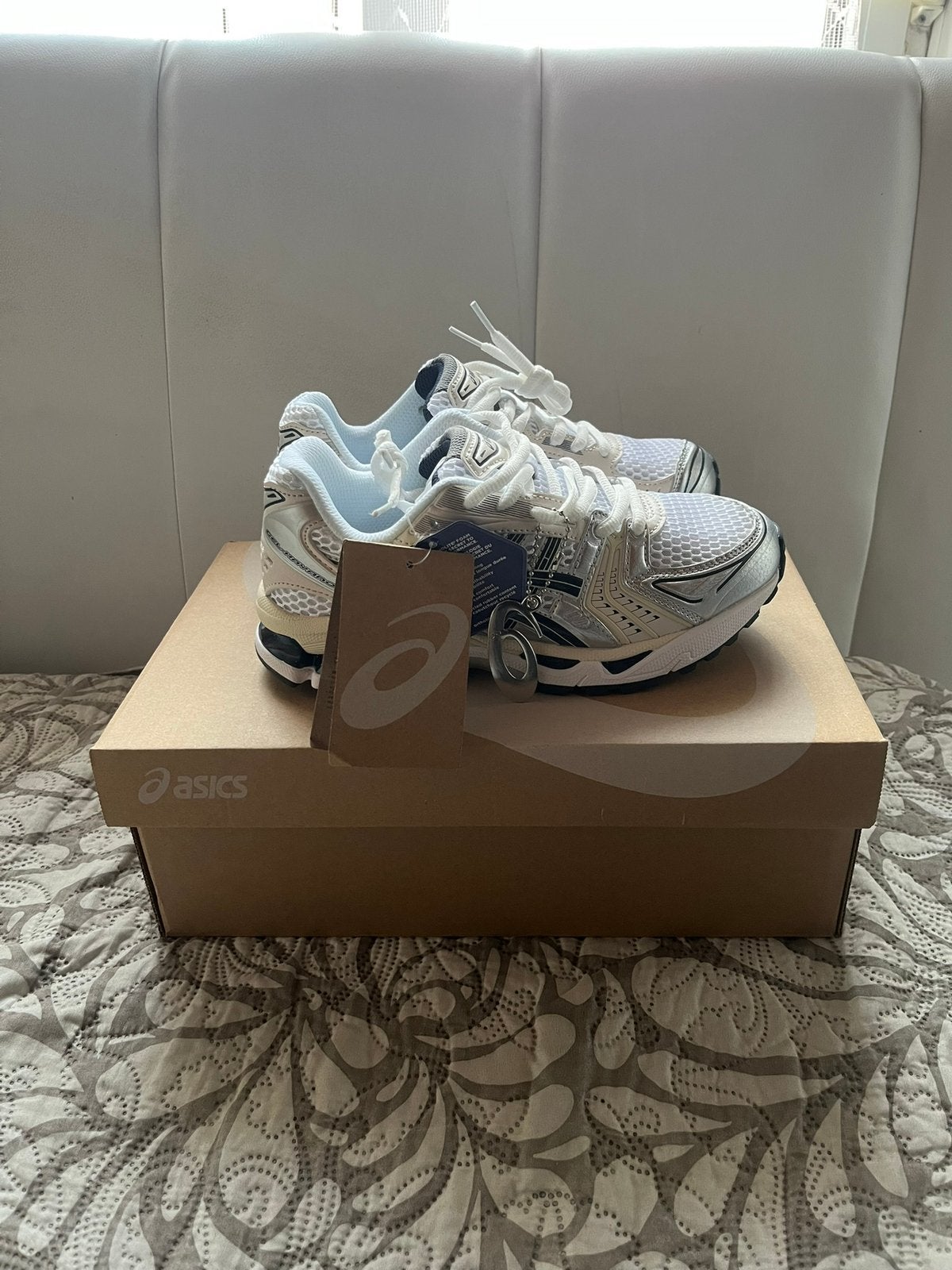 Asics gel nyc kayana 14, Wit, Nieuw, Ophalen of Verzenden, Sneakers