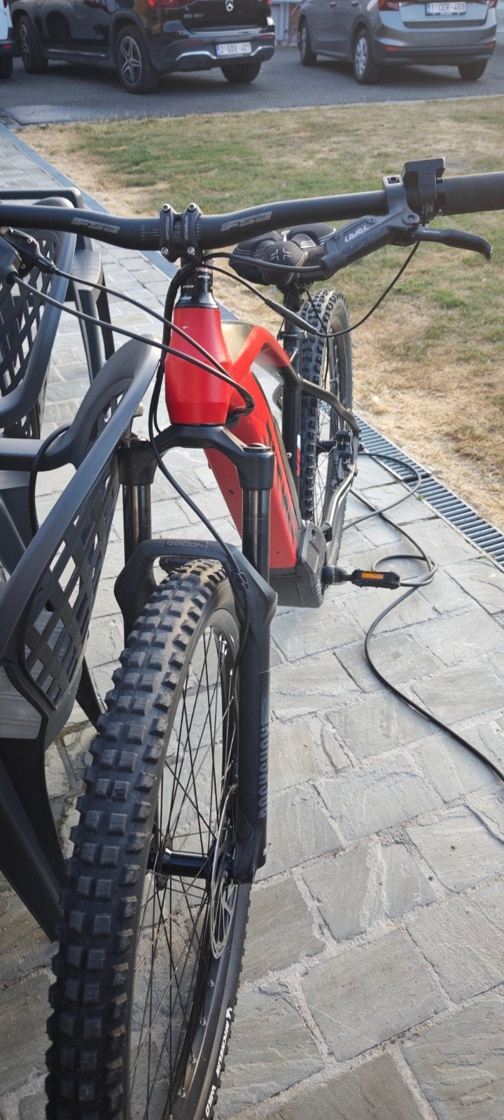 Vélo électrique fantic, Vélos & Vélomoteurs, Enlèvement, Utilisé