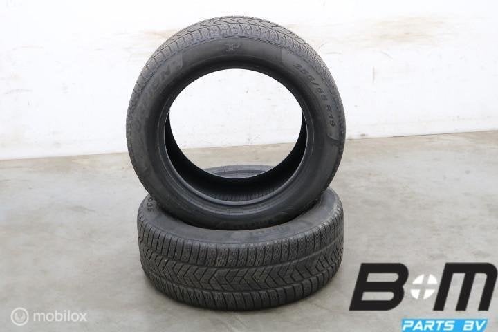 2 x 2555519 111H Pirelli Scorpion Winter R0 4mm 255 55 19, Pneus hiver, 255 mm, Véhicule de tourisme, Pneu(s)