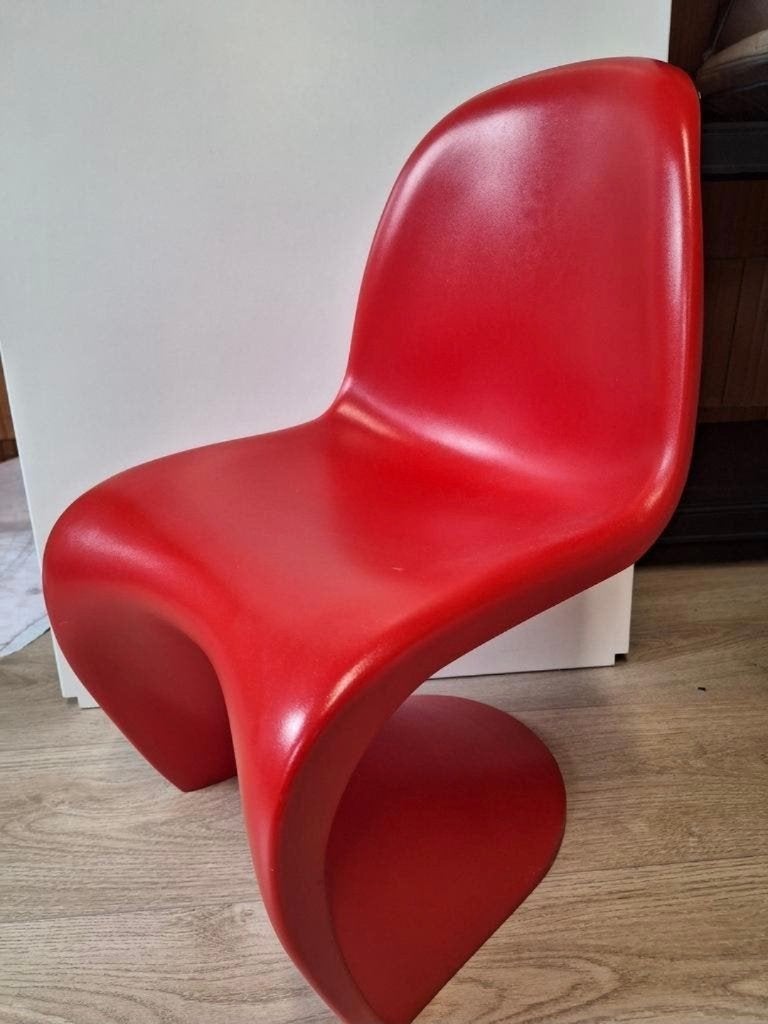 Design kinderstoel in Verner Panton-stijl, Huis en Inrichting, Stoelen, Ophalen, Kunststof, Zo goed als nieuw, Rood