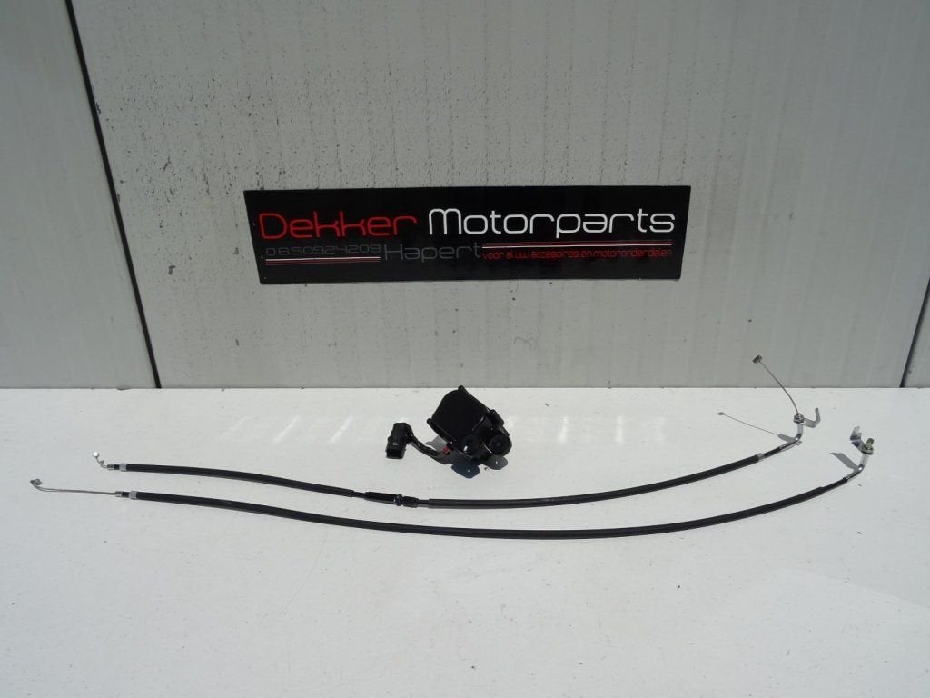 Servo motor + Kabels  Honda CBR1000RRR Fireblade SC82 2020 >, Motoren, -, -, Nieuw, Ophalen of Verzenden