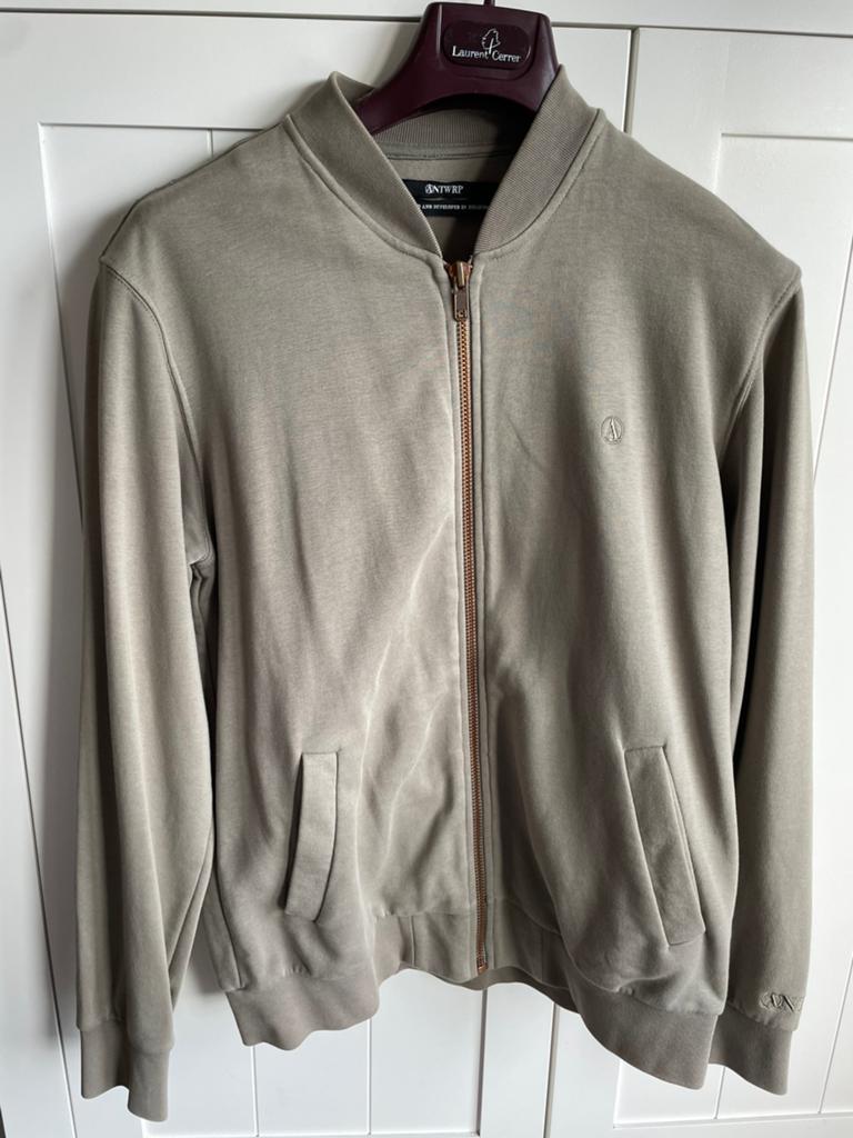 Gilet Antwerp, Envoi, Comme neuf