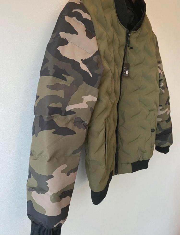 Camouflage jacket medium, Ophalen, Zo goed als nieuw