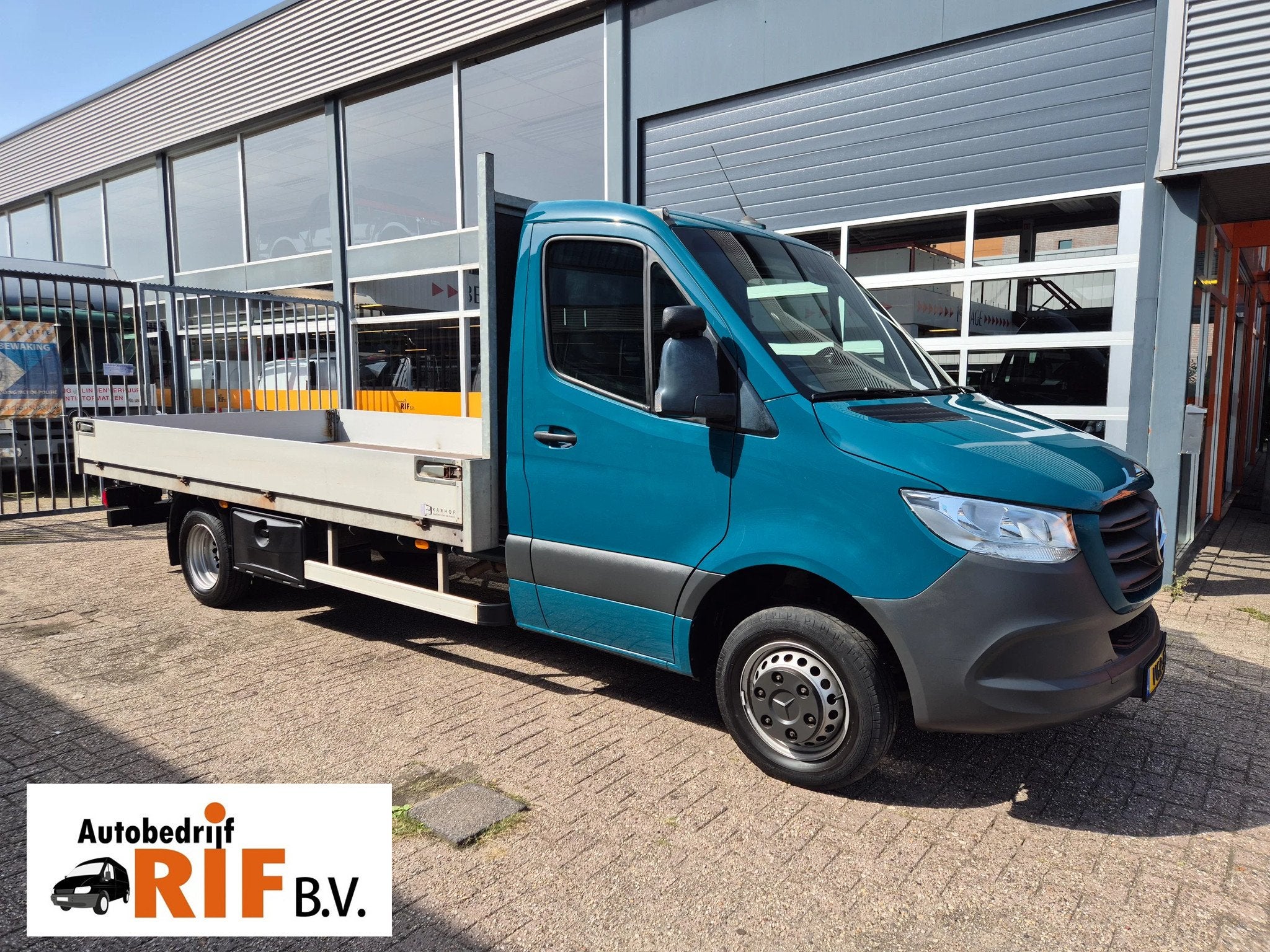 Mercedes-Benz Sprinter 516 CDI Open laadbak 4.26m GVW 3500kg, Autos, Camionnettes & Utilitaires, Achat, Euro 6, Entreprise, 2 places