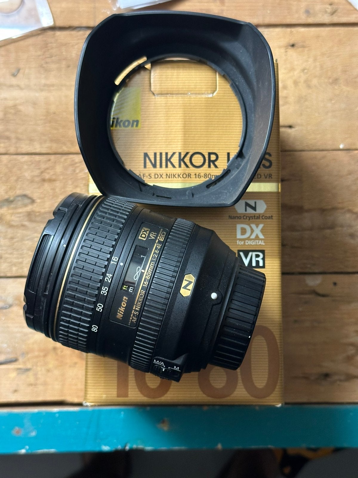 Nikon DX AF-S 16-80 f/2.8-4E, Ophalen of Verzenden, Zo goed als nieuw, Nikon, Zonnekap