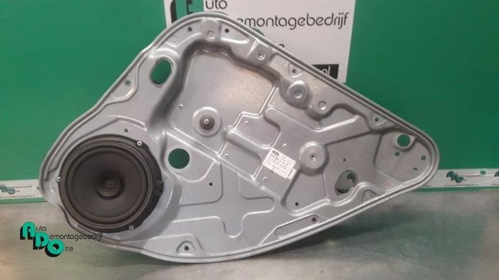 Mécanique vitre 4portes arrière droite d'un Ford Focus (Fo, -, 3 mois de garantie, -, -
