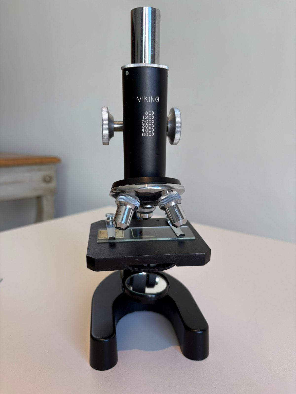 Kleine monoculaire microscoop van het merk Viking, Ophalen, Gebruikt