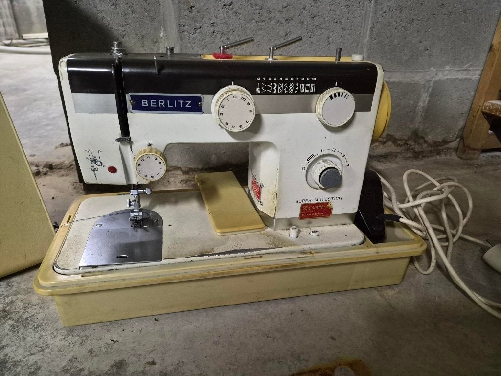 Berlitz vintage naaimachine - stevig retro model, Ophalen