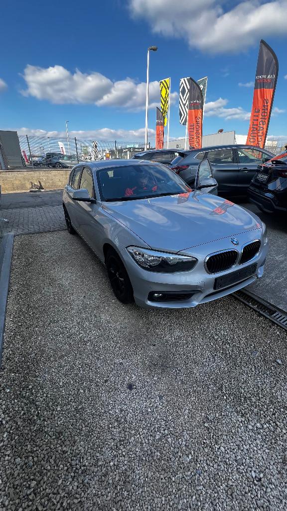 BMW Série 1 + roues et jantes été/hiver complètes 12.900€, Argent ou Gris, Achat, Euro 6, Boîte manuelle