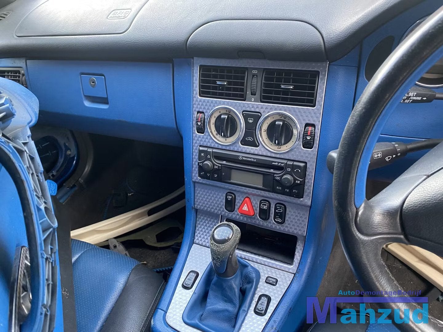 MERCEDES SLK R170 BLAUW middenconsole radio kachelpaneel 96-, Mercedes-Benz AG, Mercedes-Benz, Utilisé, Mercedesstrasse 120
70372  Stuttgart, DE