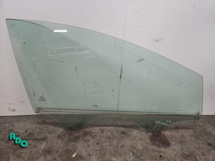 Vitre portière 4portes avant droite d'un Ford Focus (Focus, -, 3 mois de garantie, -, -