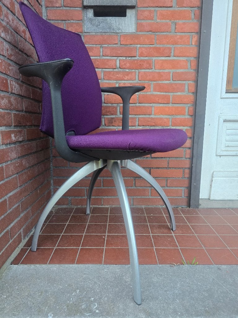 Luxe HÅG H05 designstoelen / bureaustoelen–Paarse stoffering, Huis en Inrichting, Bureaustoelen, Ophalen, Paars, Zo goed als nieuw