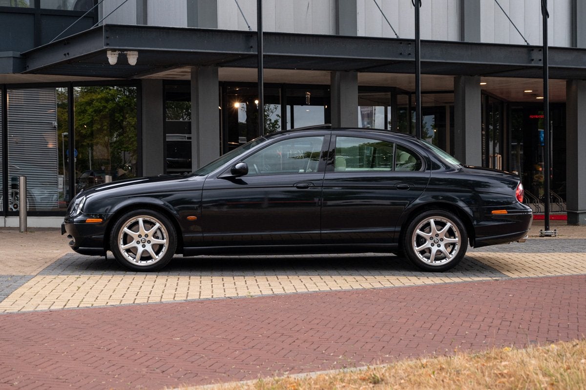 Jaguar S-Type 4.2 V8 Executive (bj 2003, automaat), Auto's, 4 deurs, Gebruikt, 8 cilinders, Leder