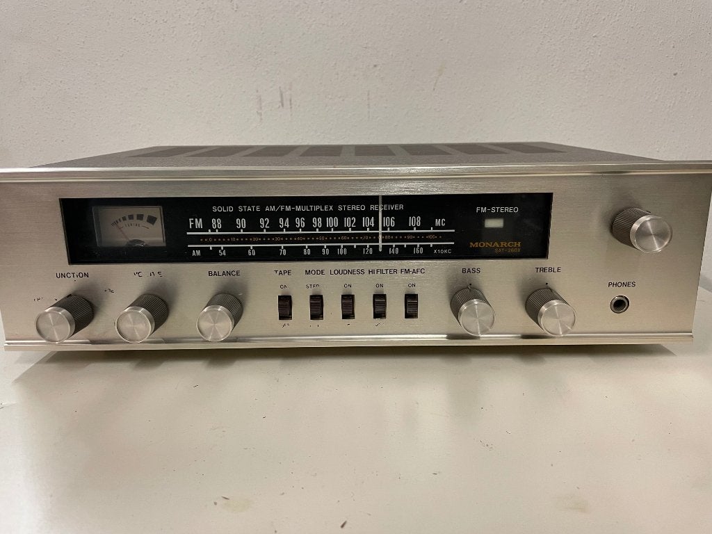 Receiver Monarch SAT-260X, Audio, Tv en Foto, Versterkers en Ontvangers, Overige merken, Refurbished, Ophalen of Verzenden, Minder dan 60 watt